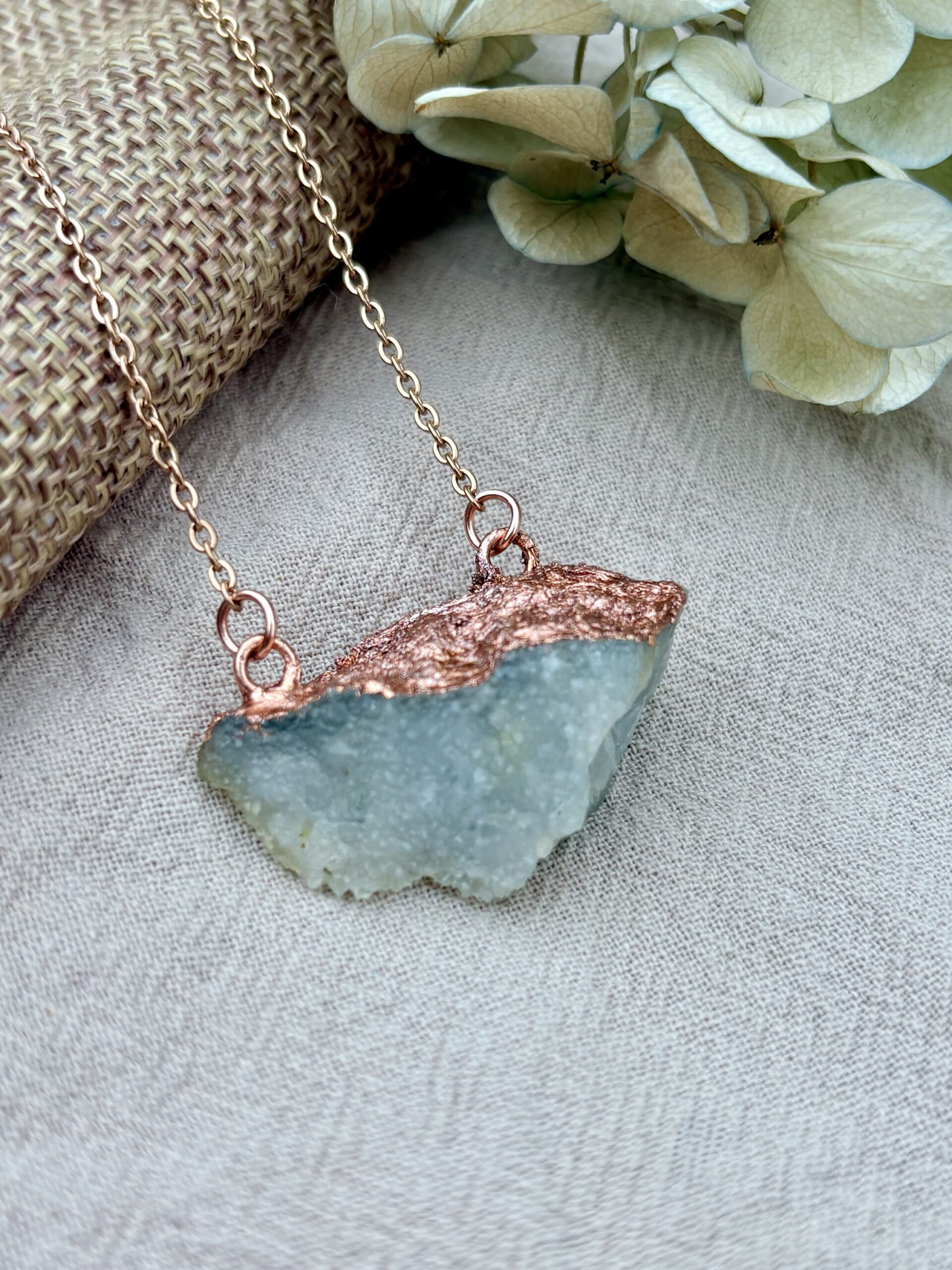Náhrdelník - Křišťál drúza rose gold 02