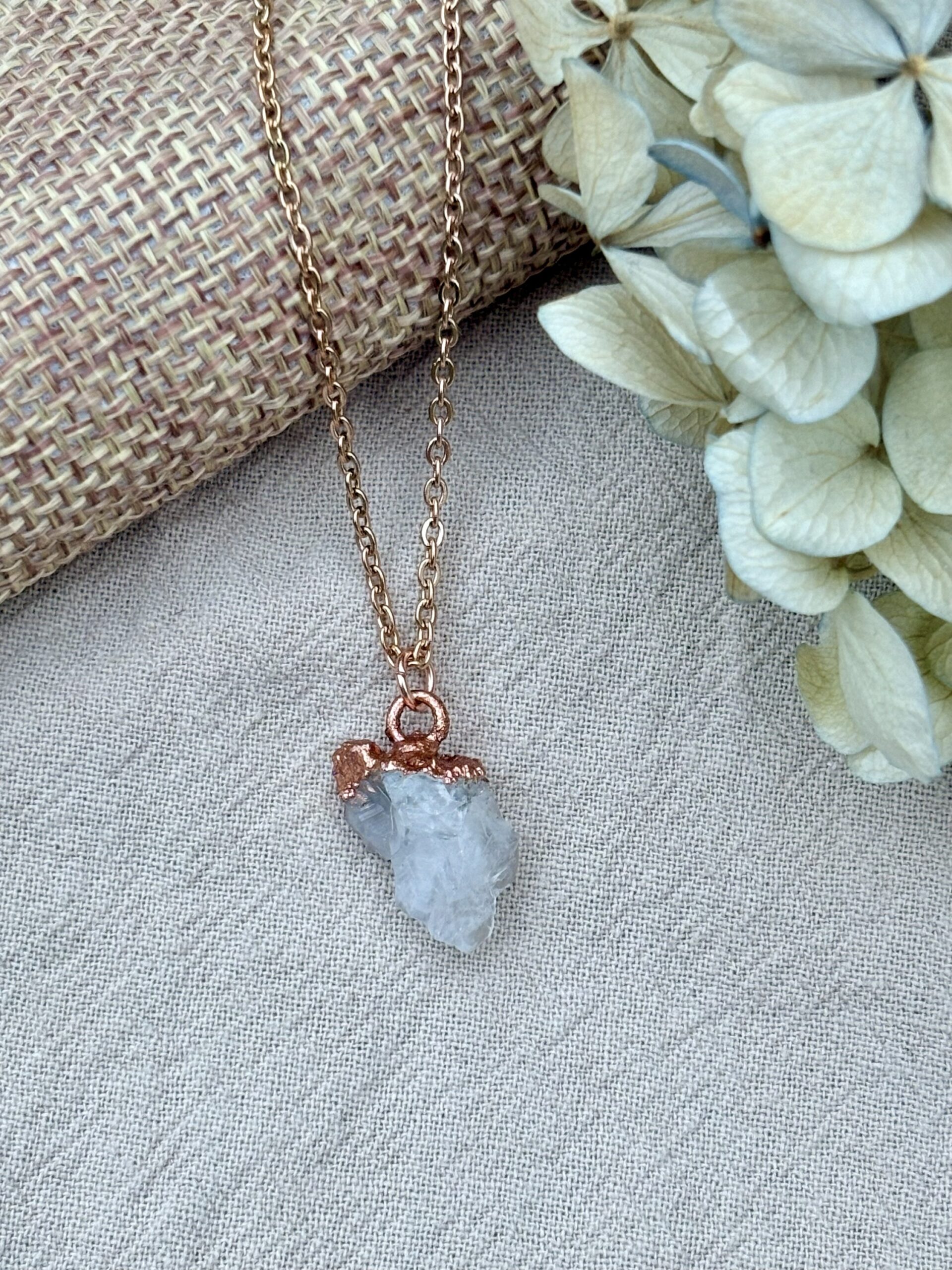 Náhrdelník - Křišťál drúza rose gold 03