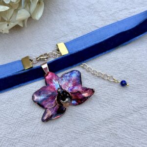 Choker - Akvarelová orchidejka v modré a zlaté